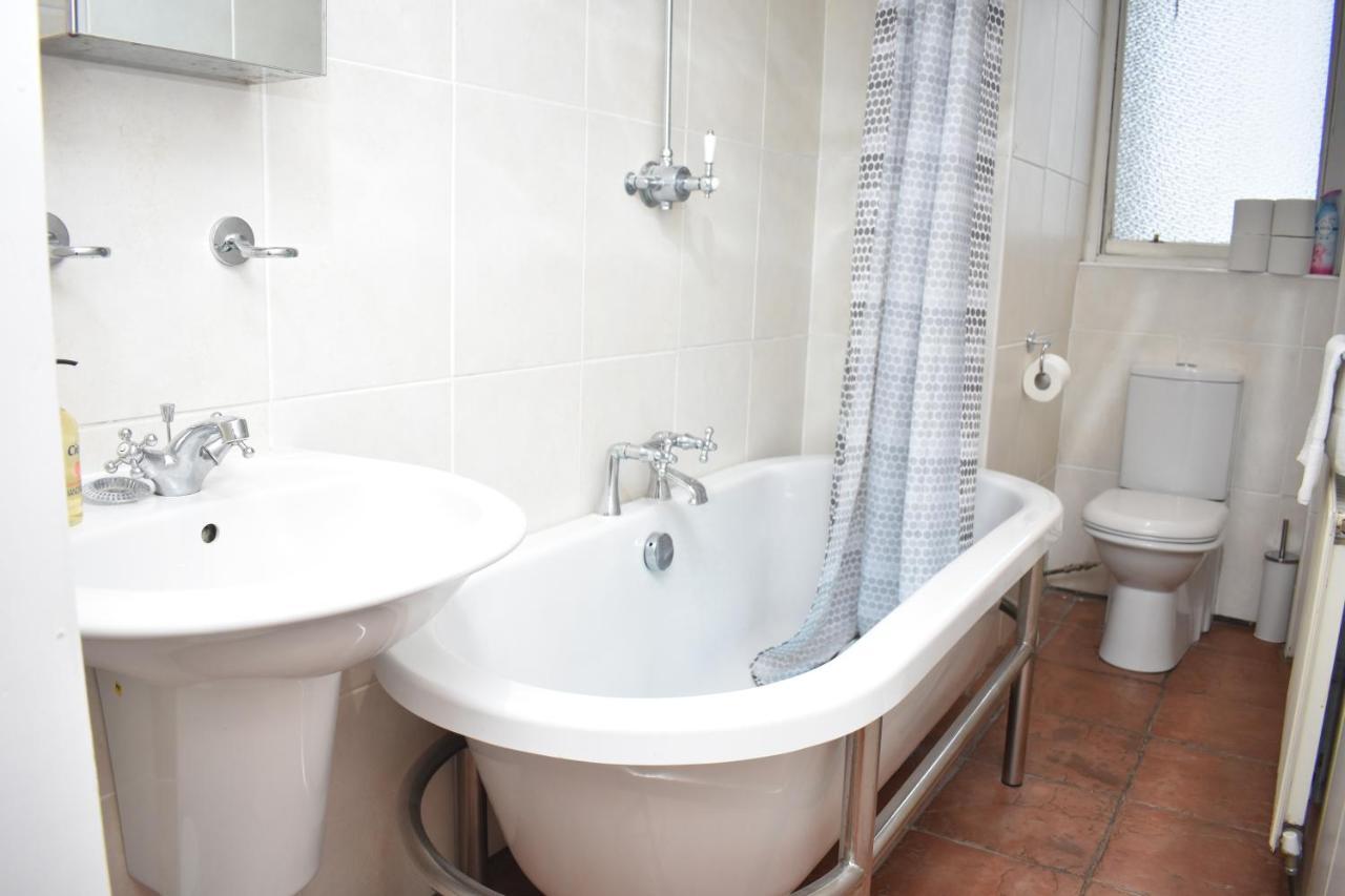 East Claremont - Beautiful 2Br Apartment In Central Единбург Екстериор снимка